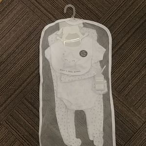 Sleeper set size 3-6 months